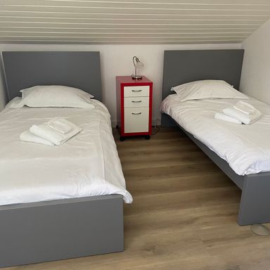 Schlafzimmer mit 2 Einzelbetten